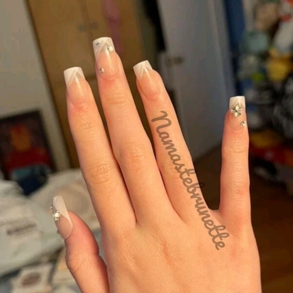 Rhinestone Heart French Manicure Press On Nails - Picture 8 of 16